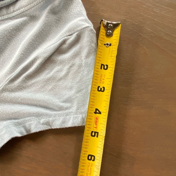 Magaschoni T-Shirt Women's Medium Light Blue Stretch Knit Top Deep V Neck - Picture 7 of 8